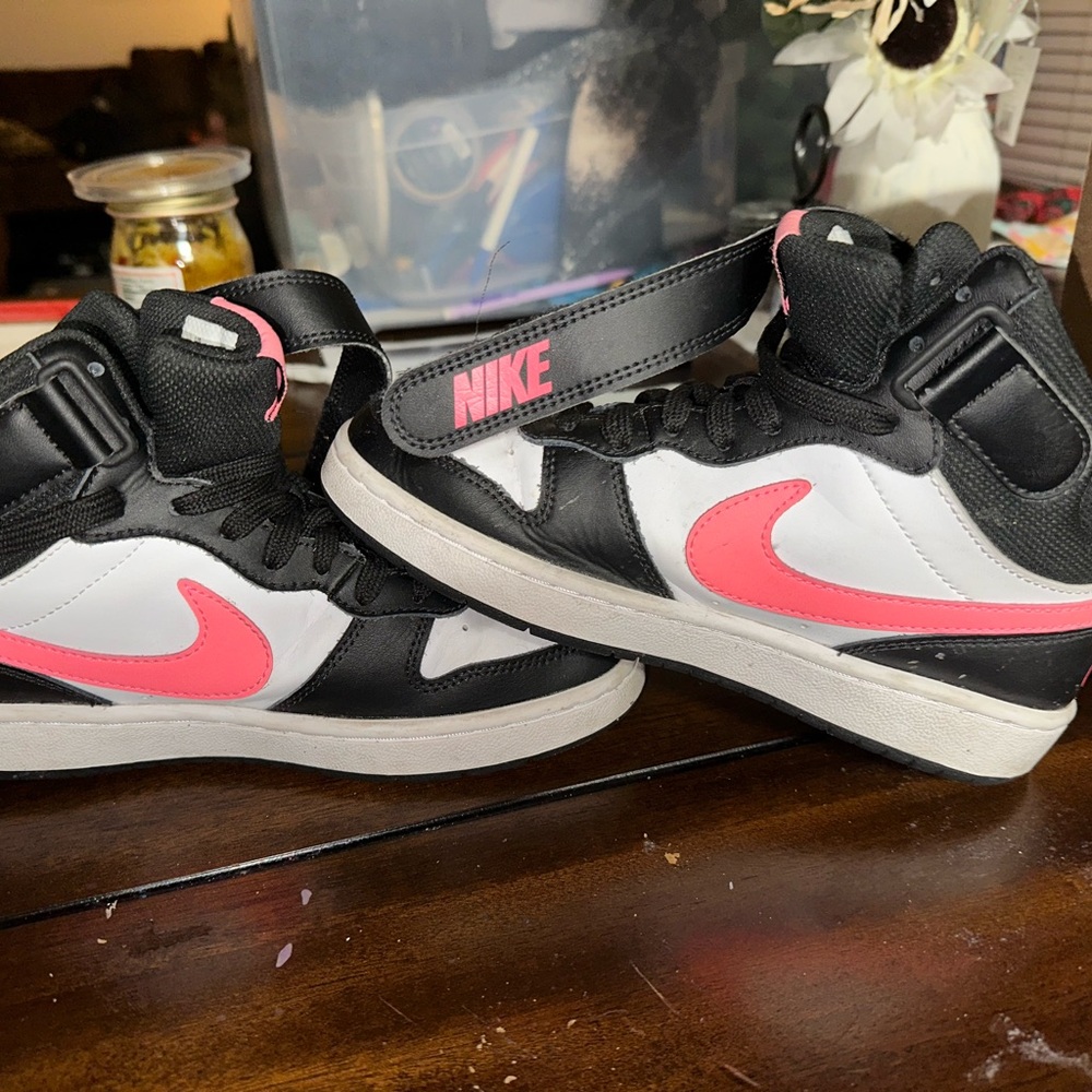 Girls Nike Airforce 1